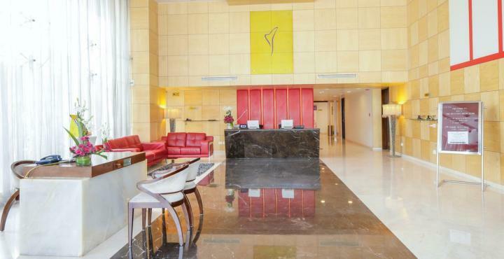 Iris The Business Hotel Бангалор Экстерьер фото